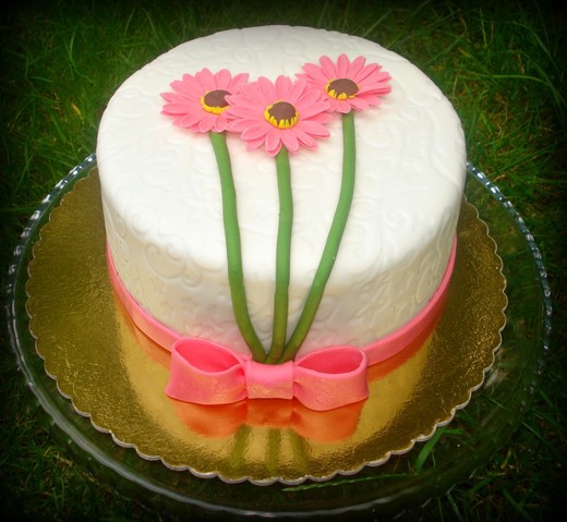 bezlepek_001-bezlepkový a bezlaktózový dort 10 porcí 2,2 kg.