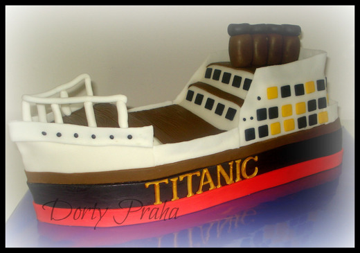 přání_041-dort Titanic 15 porcí 3 kg.jpg