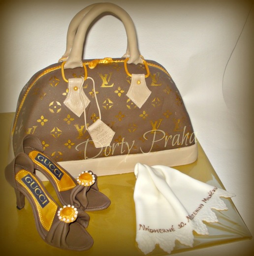 přání_052-dort kabelka Louis Vuitton se střevíčky.jpg