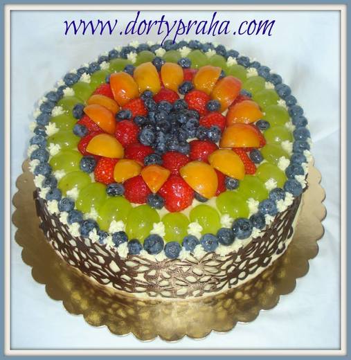 přání_070-ovocný dort v čokoládové košilce.jpg