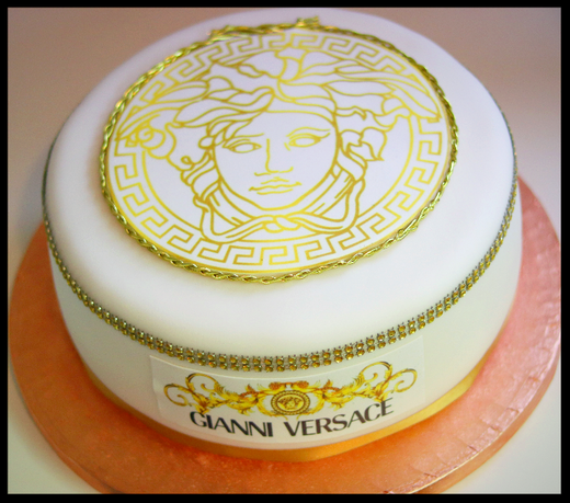přání_175-Gianni Versace dort s tvarohovým krémeme a borův