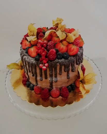 přání_287-dort s čékoládovou náplní, stékanou čokolád