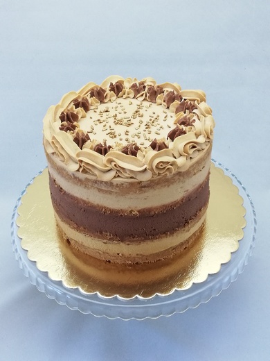 přání_311-karamelovo-čokoládový nahatý dort.jpg