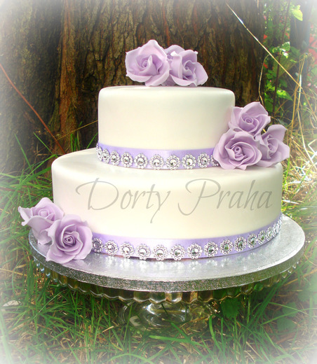 svat_013-svatební dort fialkový 25-30 porcí.jpg