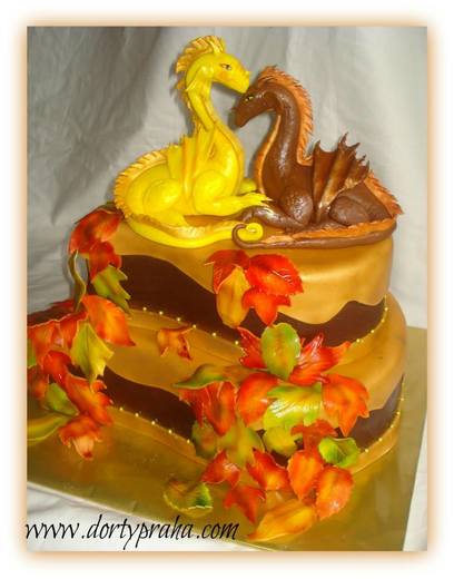 svat_036-podzimní svatební dort s draky v hnědé a žluté ba